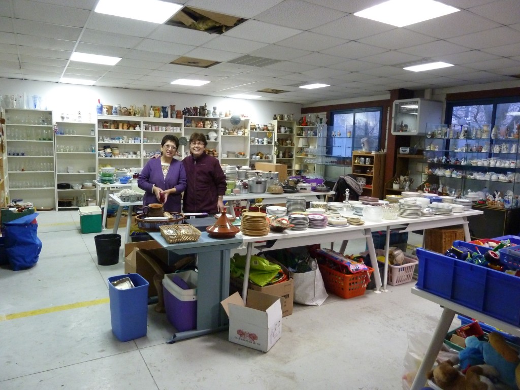 Emmaüs Poitiers Récupération Et Bric à Brac